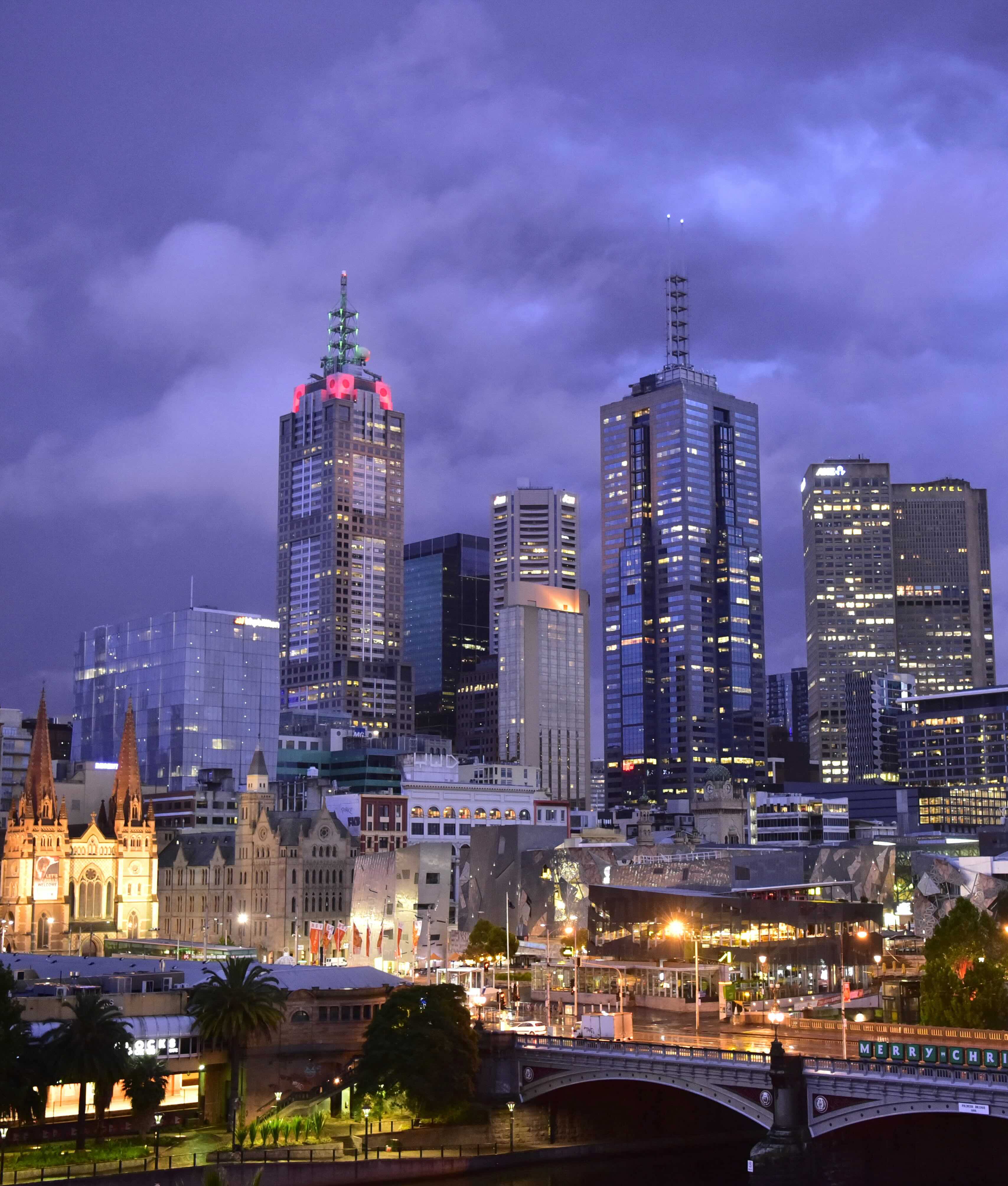 Melbourne skyline at night